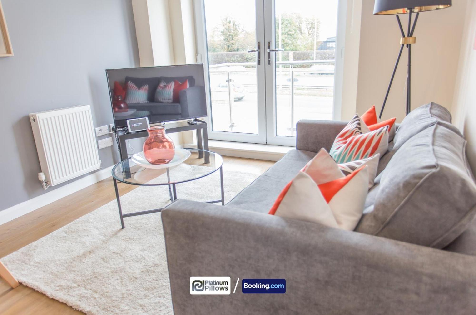 Modern Oxford 2 Bedroom Apartments, Near Headington Hospital, Families & Contractor Accommodation With Parking Екстериор снимка