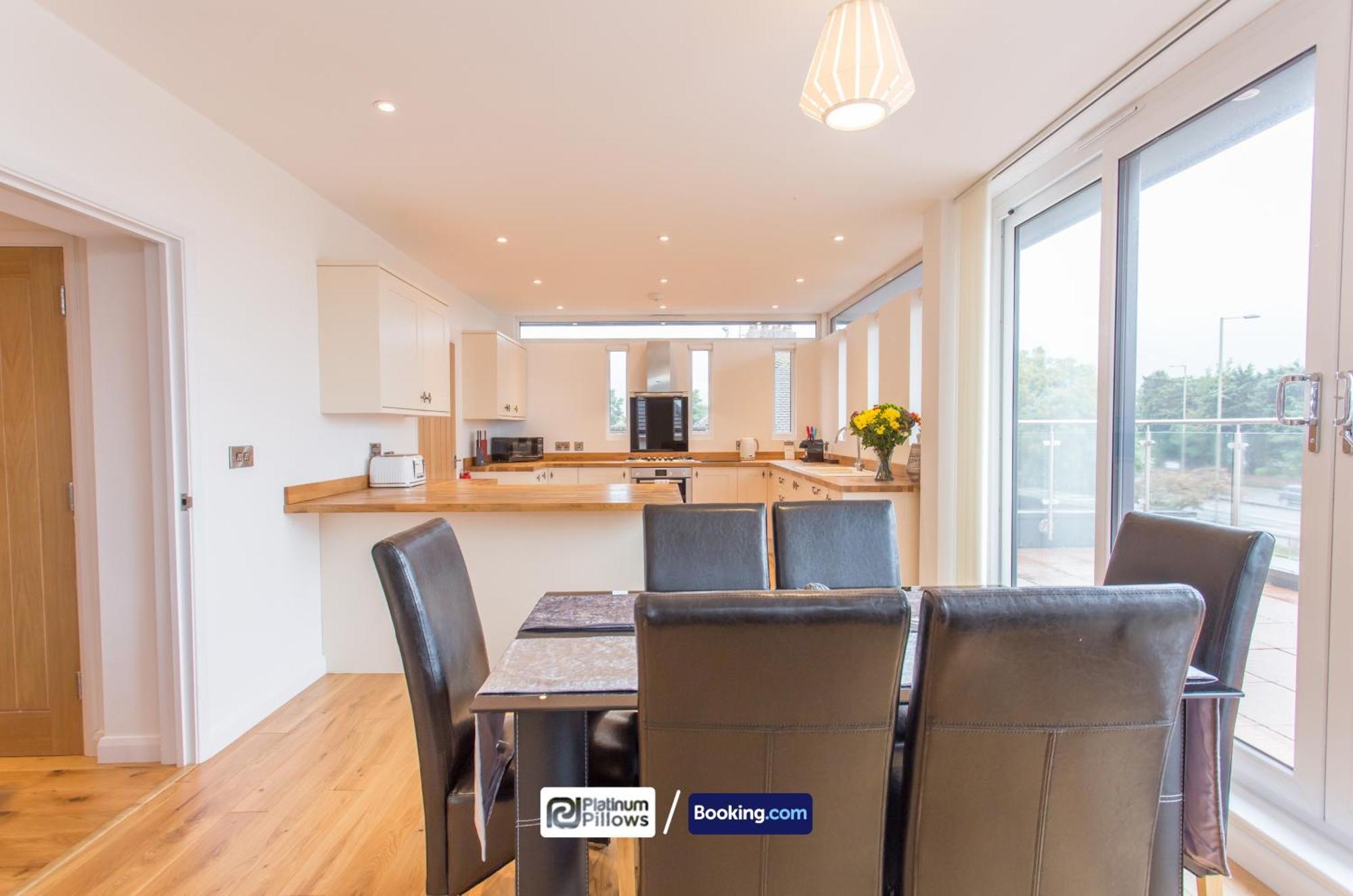 Modern Oxford 2 Bedroom Apartments, Near Headington Hospital, Families & Contractor Accommodation With Parking Екстериор снимка